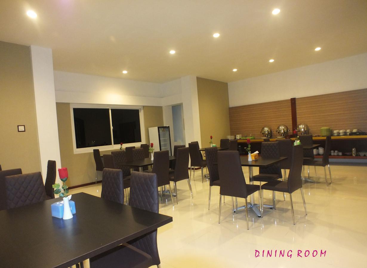 Zamrud Malioboro Hotel Jogjakarta Buitenkant foto